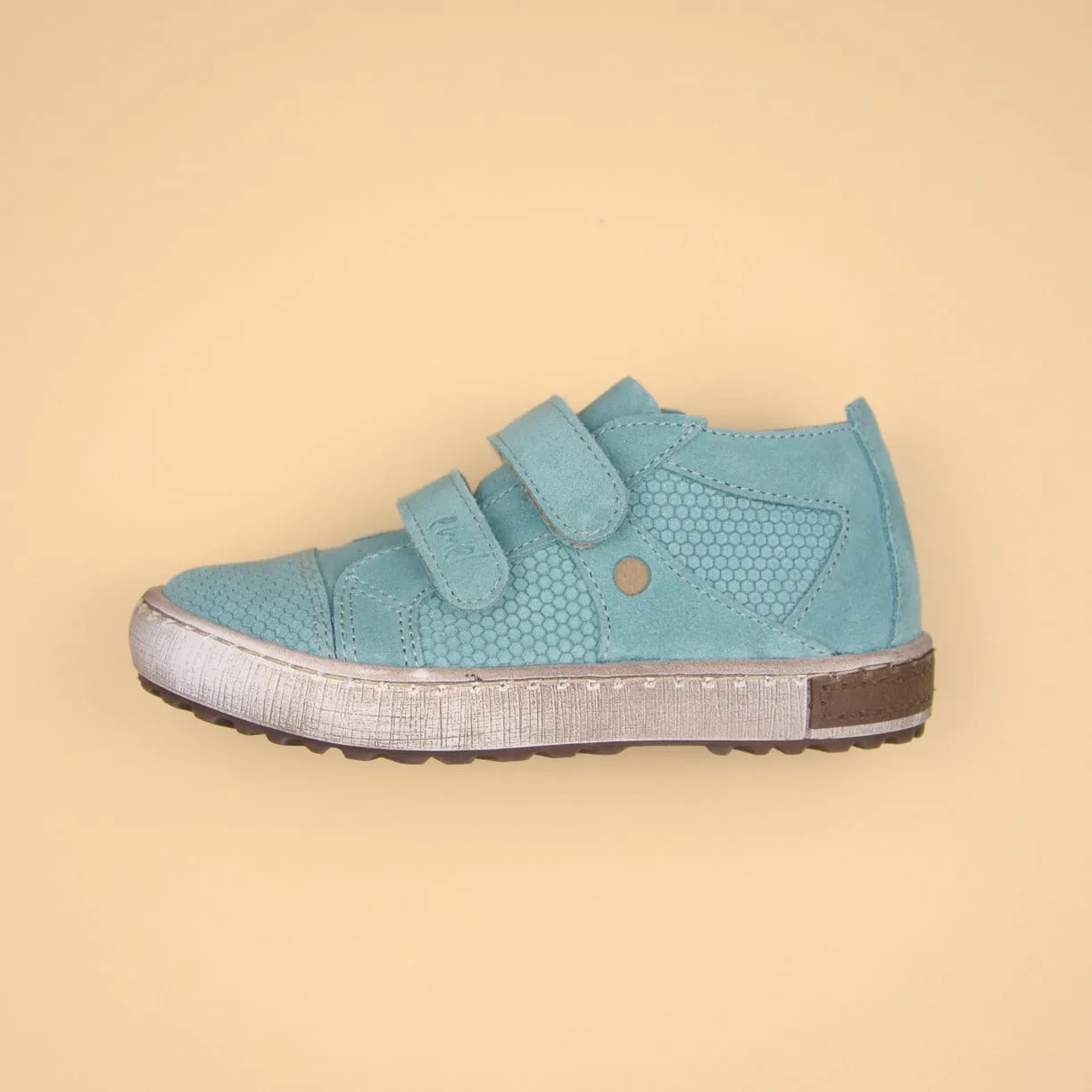 (2634B-5) mint low Velcro Trainers