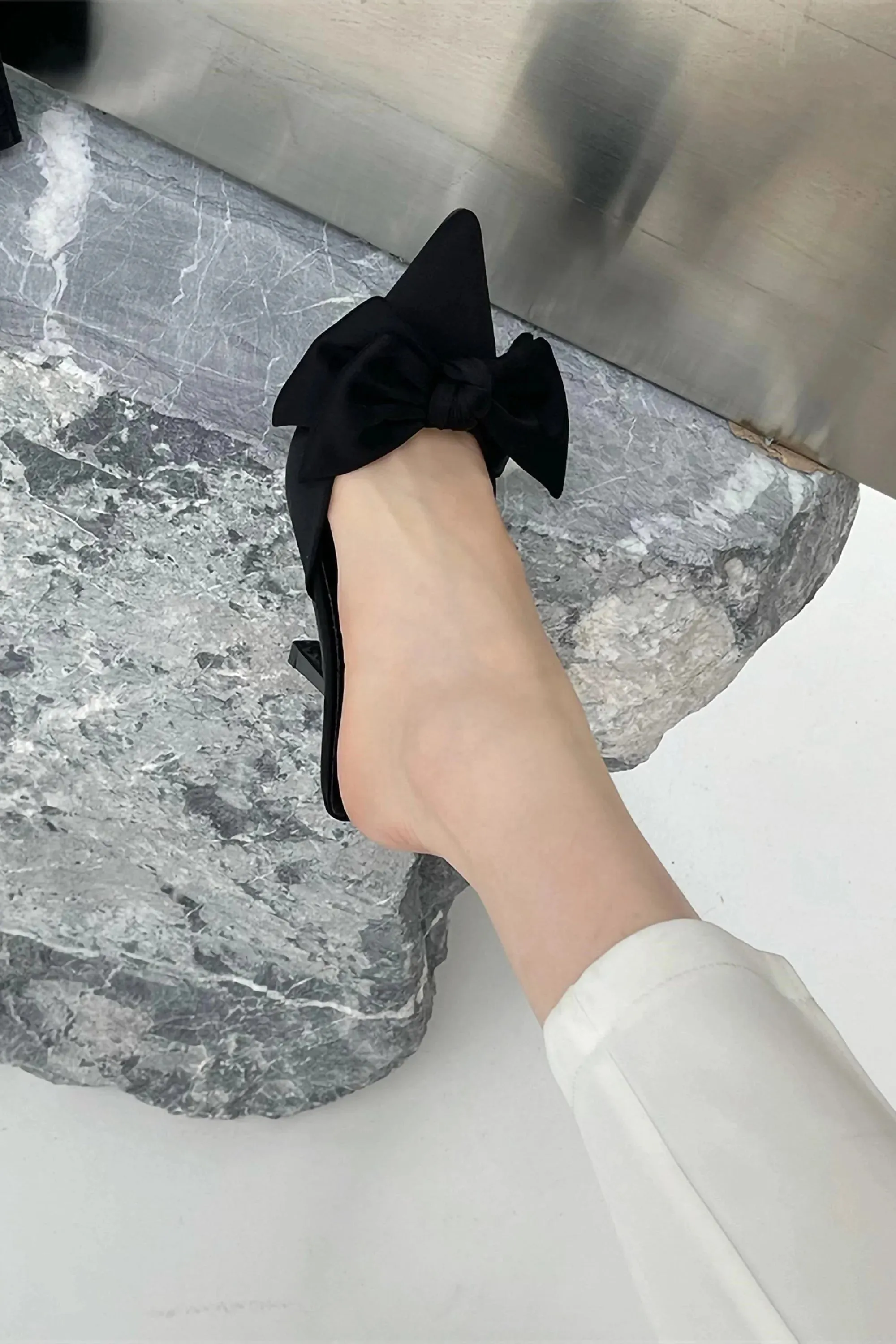 Black Pointed Toe Bow Tie Kitten Heels Mule