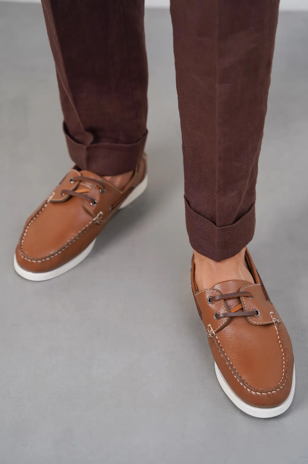 CLASSIC LEATHER BOAT SHOES