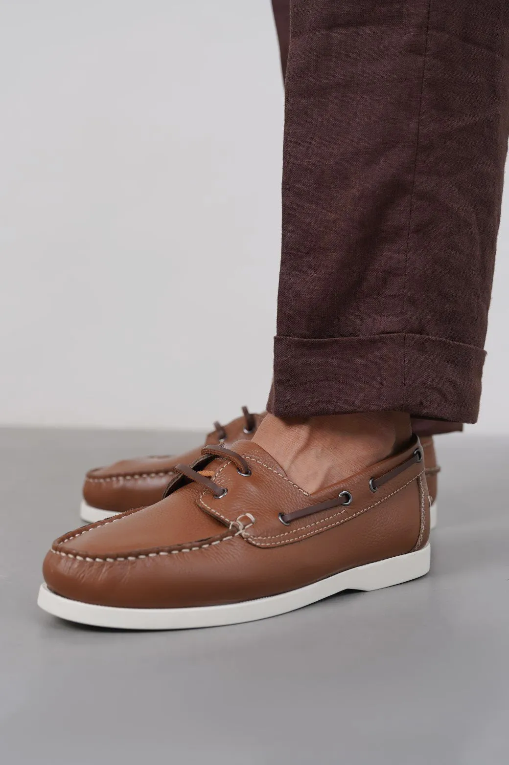 CLASSIC LEATHER BOAT SHOES